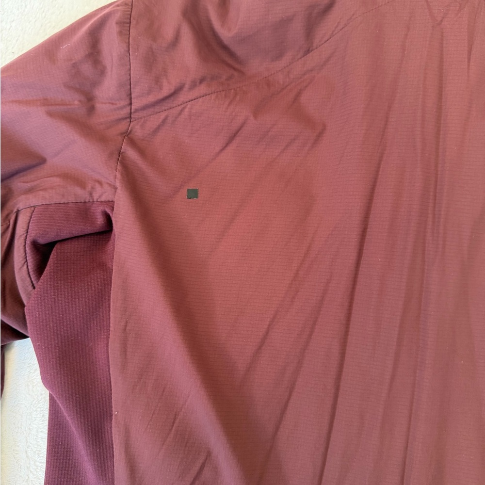 Arc'teryx Women's Atom Hoodie - Picture 5 of 6